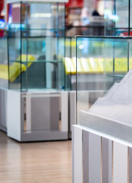 корпусні меблі зі скла на замовлення Формат